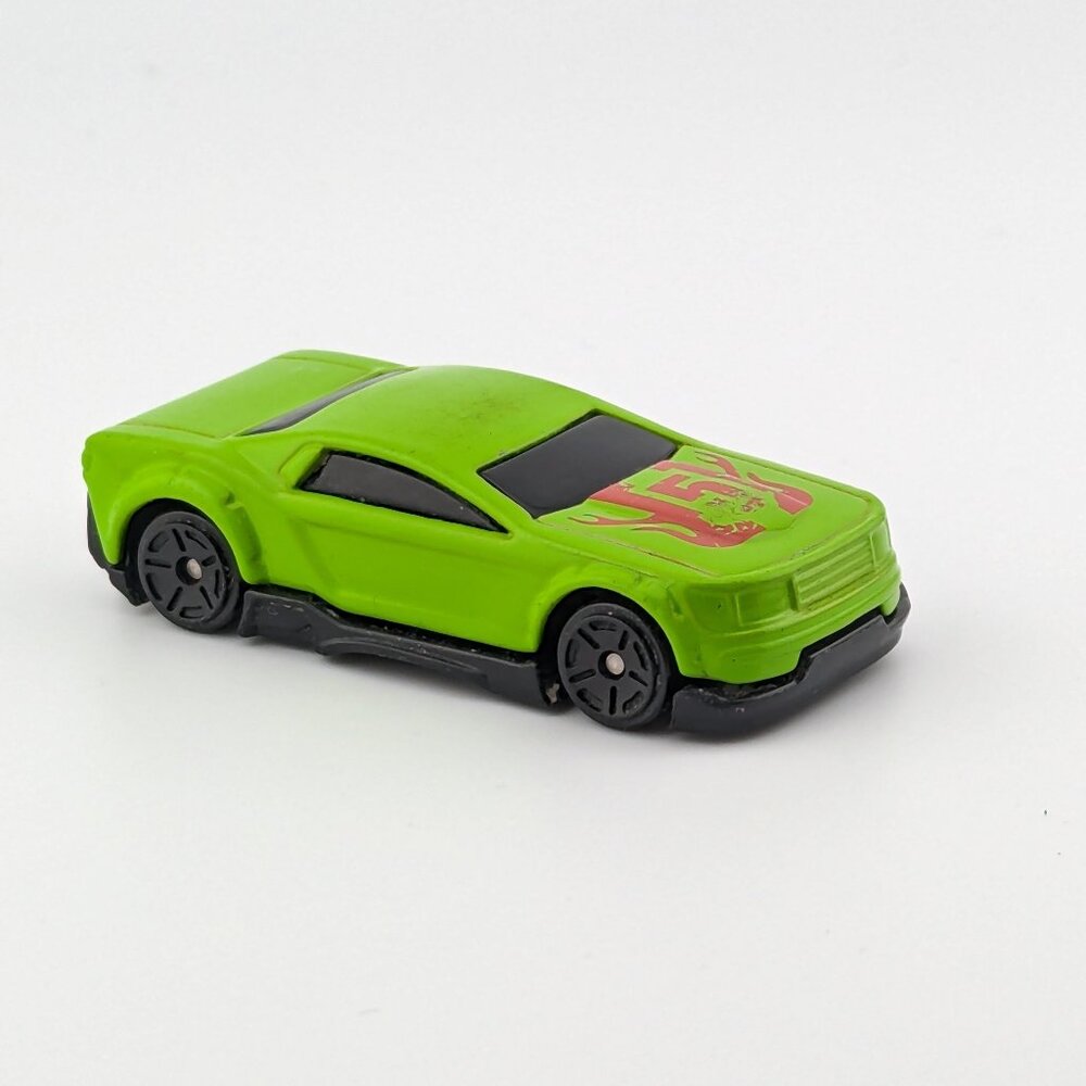 Maisto Green Camaro Concept Car Diecast Toy Car Challenger Track Car